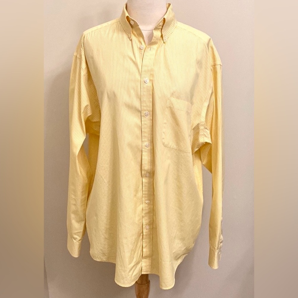 Roundtree & Yorke Trademark Yellow White Pinstripe XLT Classic Ivy Preppy Shirt